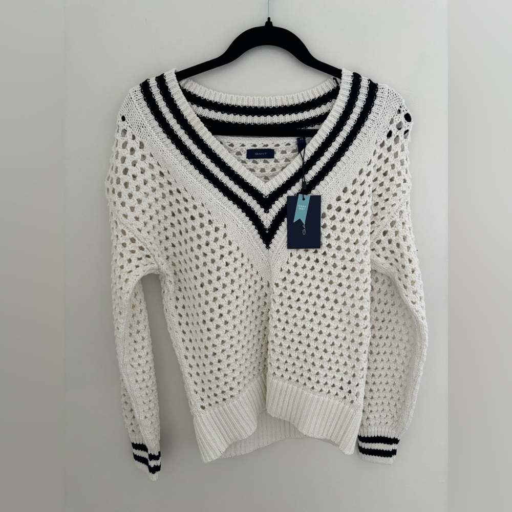 Gant White Knit V Neck Sweater NWT - Picture 7 of 11